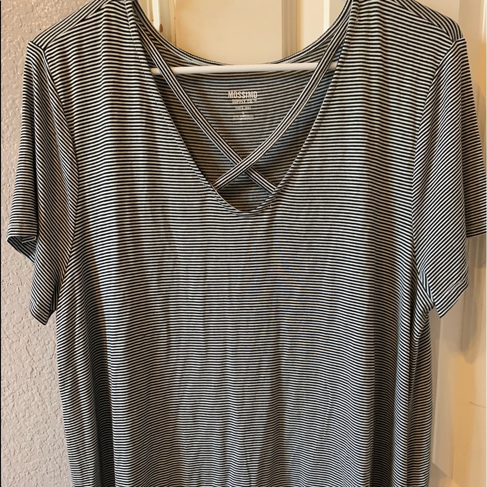 crossed neck blouse 🤤